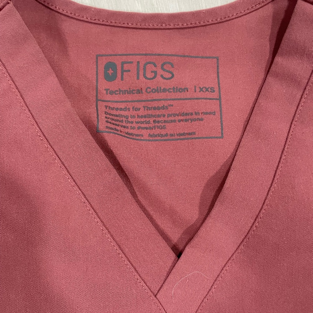 Figs Mauve Scrub Top